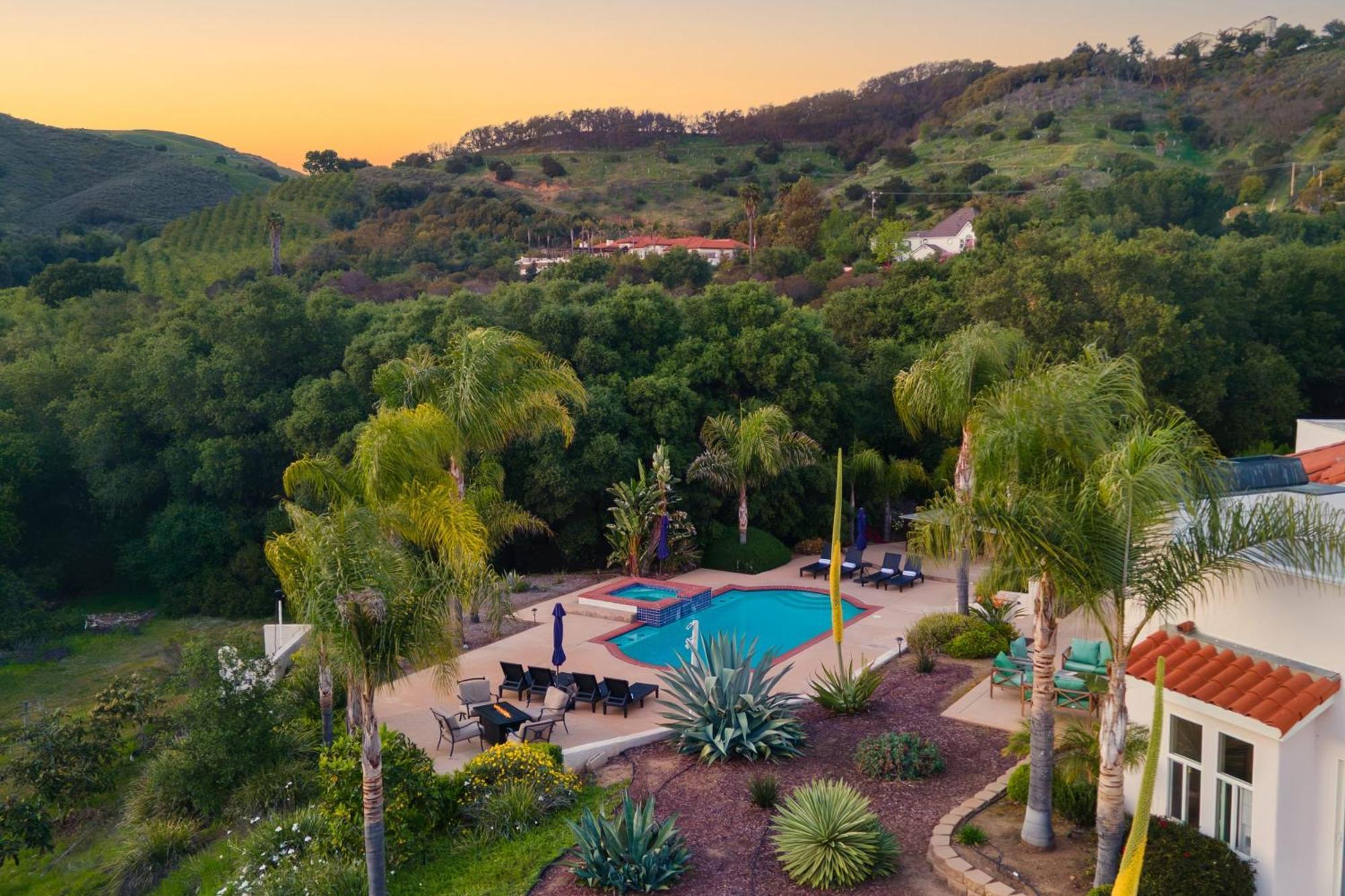 Grapevine By Avantstay Secluded 5Br Villa 4 Acres Of Vineyards Avo Groves เทเมคิวลา ภายนอก รูปภาพ